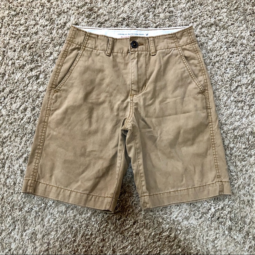 American Eagle khaki shorts